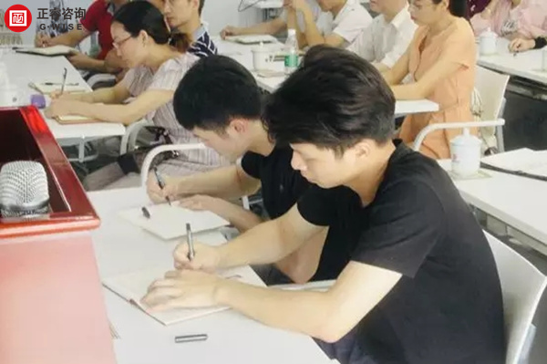 正睿商學(xué)院《贏在中層》公開課在廣州圓滿舉辦！