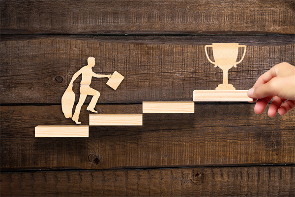 激發(fā)員工動力，實(shí)現(xiàn)績效平衡：薪酬績效管理咨詢的秘訣