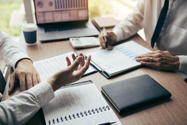 如何評(píng)估薪酬體系的可持續(xù)性和競爭力？