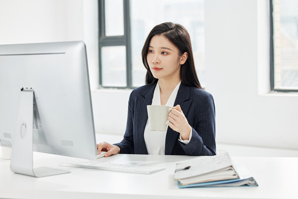 高管薪酬激勵(lì)：吸引和留住人才，推動(dòng)企業(yè)持續(xù)發(fā)展