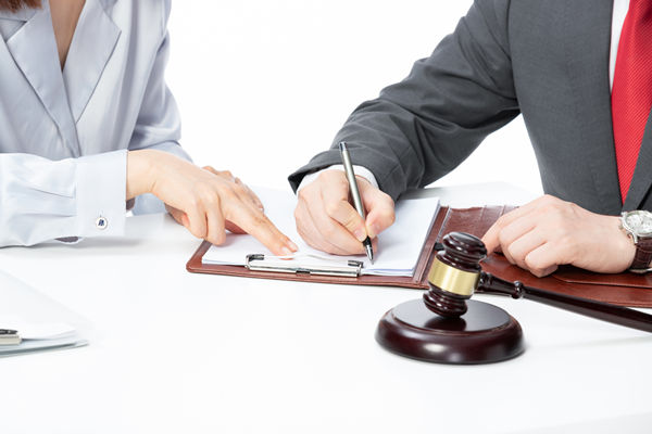 集團法務合規(guī)管控：保障企業(yè)合法權益，降低法律風險