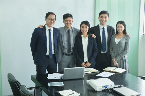 多元化團隊的績效管理：適應(yīng)多元化環(huán)境，促進團隊和諧