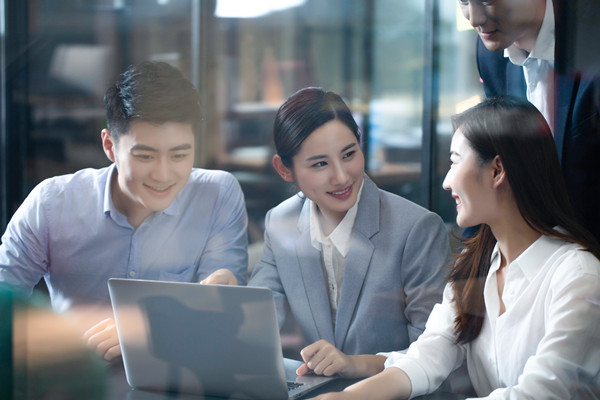 跨部門協(xié)同的績(jī)效管理：打破部門壁壘，提升整體效能