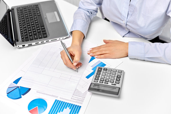 薪酬調(diào)整策略：靈活調(diào)整，適應(yīng)企業(yè)發(fā)展需要