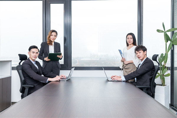 創(chuàng)新驅(qū)動(dòng)的績(jī)效管理：鼓勵(lì)創(chuàng)新，推動(dòng)業(yè)務(wù)發(fā)展