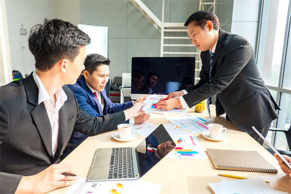 平衡計(jì)分卡：多維度評(píng)估，全面提升績(jī)效