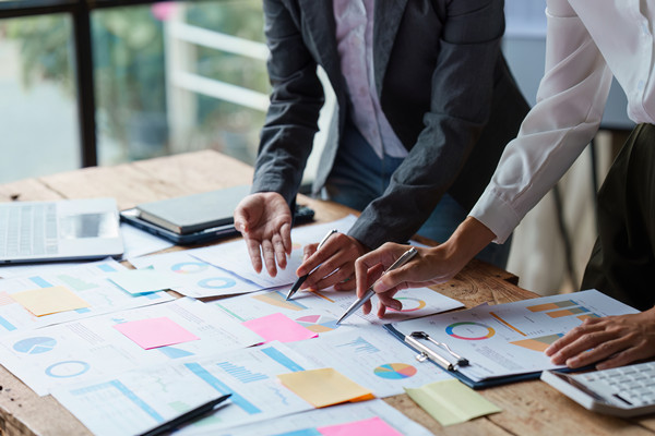 深化戰(zhàn)略管理實(shí)踐，推動(dòng)企業(yè)邁向長(zhǎng)遠(yuǎn)成功之路