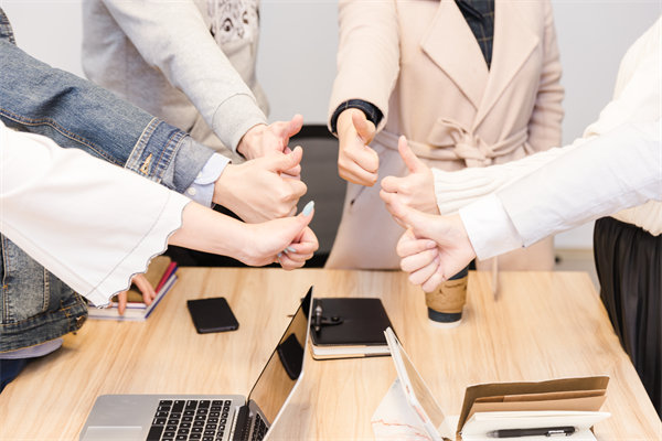 跨地域企業(yè)，如何制定統(tǒng)一的薪酬標(biāo)準(zhǔn)和政策？