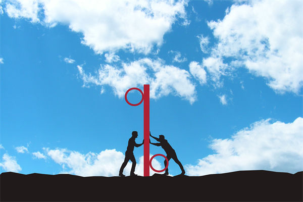 在全球化背景下，企業(yè)如何構(gòu)建競爭優(yōu)勢的戰(zhàn)略框架？