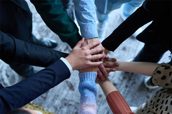 企業(yè)要求員工不結(jié)婚就離職？組織規(guī)劃管理怎么看？
