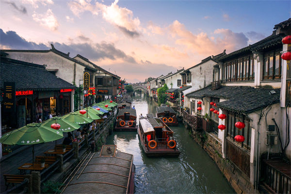 戰(zhàn)略管理如何精準(zhǔn)錨定小眾市場，挖掘潛在的藍(lán)海？