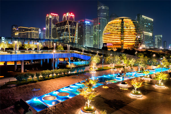 企業(yè)擴(kuò)張遇阻，戰(zhàn)略咨詢?nèi)绾我?guī)劃穩(wěn)健發(fā)展藍(lán)圖破局？