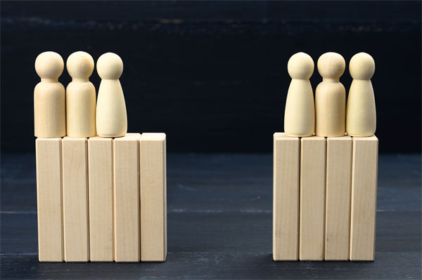企業(yè)文化標語掛滿墻，為何員工依然缺乏認同感？