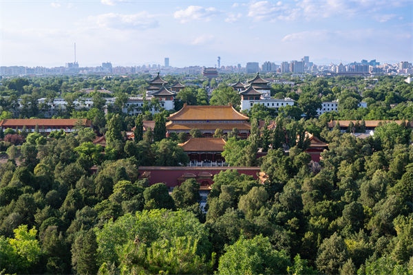 多家公司通知帶薪放假看閱兵，績效管理有何啟示？
