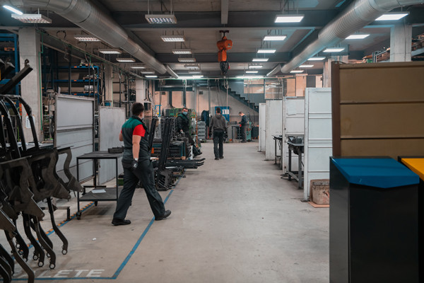 汽配行業(yè)人力資源管理咨詢服務(wù)機構(gòu)，車間技工流失率怎么降？